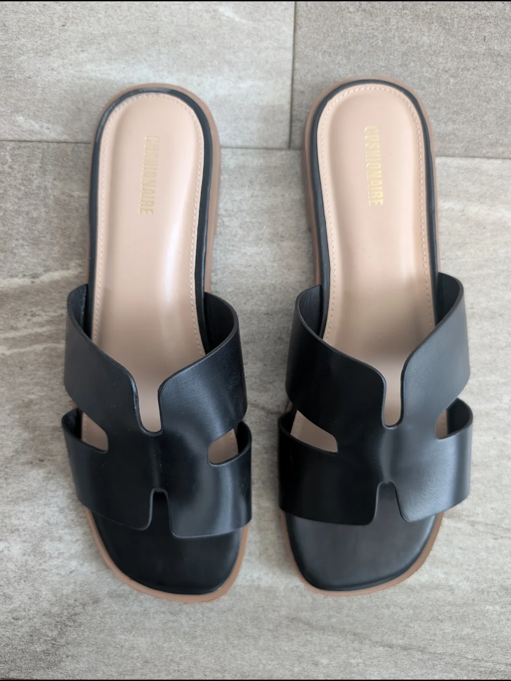 Black Cushionaire Cutout Slide Sandals for Women 10W